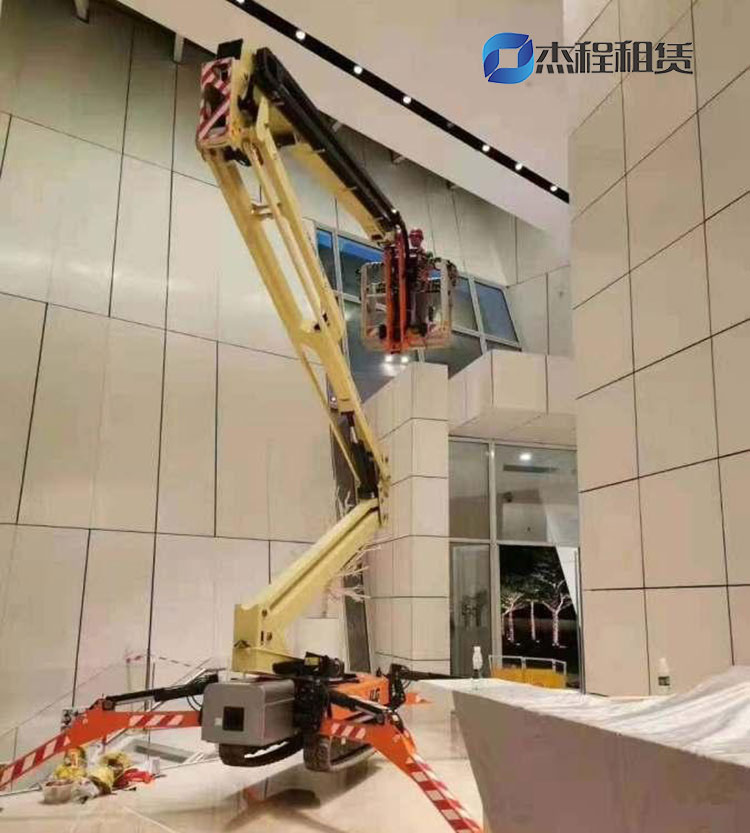 蜘蛛車出租應(yīng)用于商場高空維護 蜘蛛車出租應(yīng)用于商場高空維護