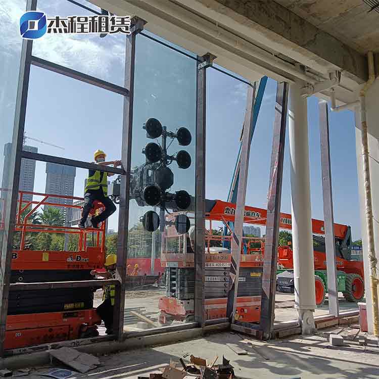 杰程1200kg大吸力玻璃吸盤車出租應(yīng)用案例 杰程1200kg大吸力玻璃吸盤車出租應(yīng)用案例