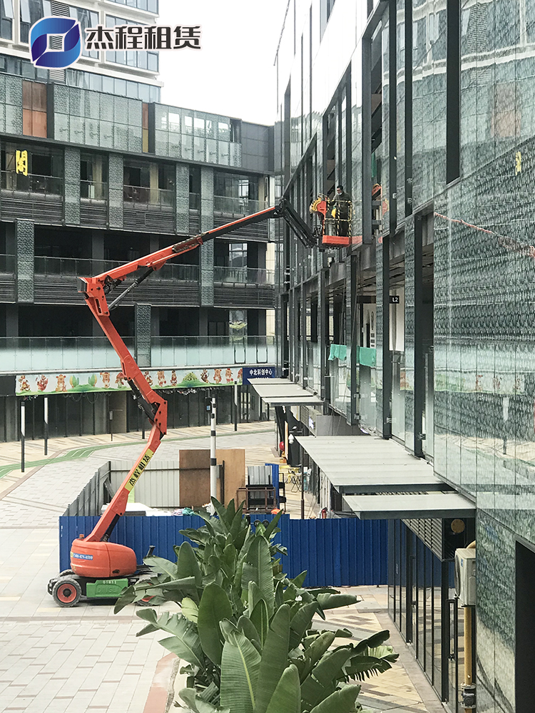 曲臂高空車出租 曲臂高空車出租